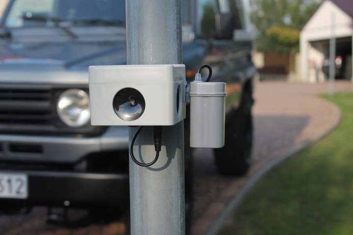 Potężny odstraszacz ogrodowy na kuny lisy szczury myszy, 2500 m2