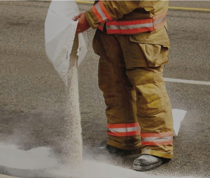 SORBENT UNIWERSALNY 40L DO OLEJU, BENZYNY, ROPY, FARBY, SMARY 20KG