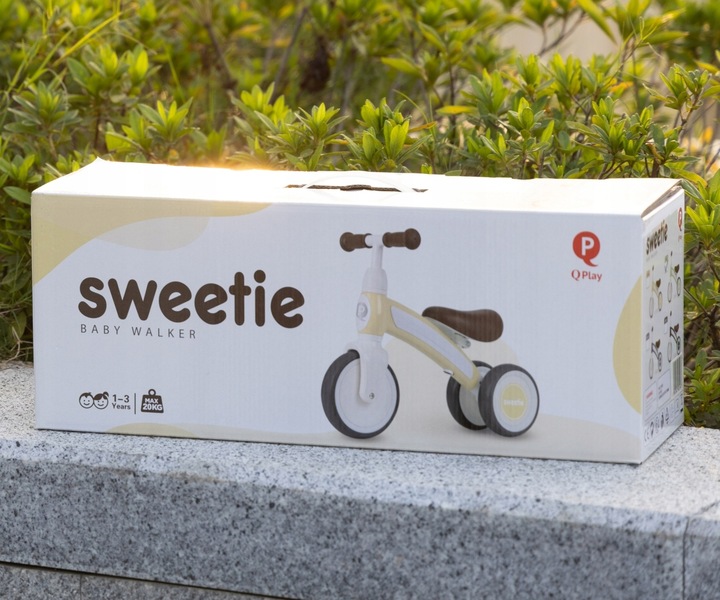 Qplay Pojazd Rowerek Trójkołowy Sweetie Dark Grey Wygodny i Stylowy Design