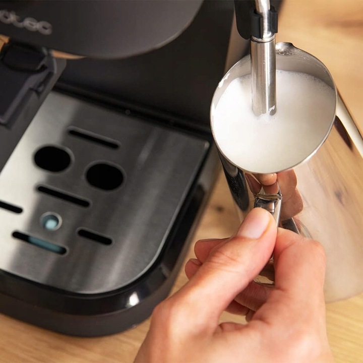 Kolbowy ekspres do kawy ciśnieniowy Cecotec Cafelizzia 890 Rose 20 Bar 1,1L