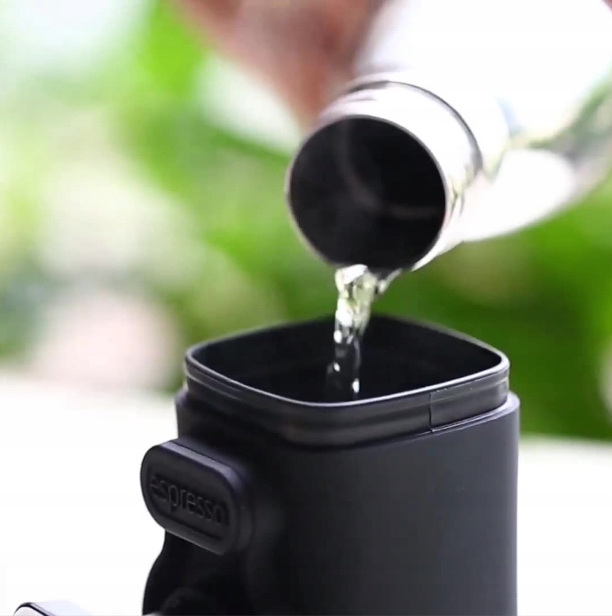 Przenośny ręcznie prasowany ekspres do kawy na zewnątrz