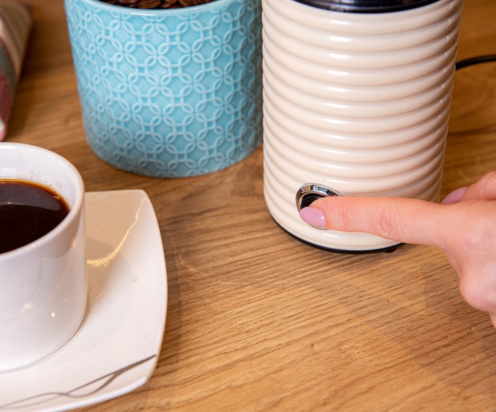 Młynek do mielenia kawy RETRO 160W First Austria