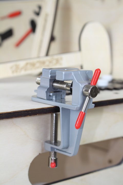 Drewniany warsztat majsterkowicza tablet kłódka imadło schowek piła POLSKI!