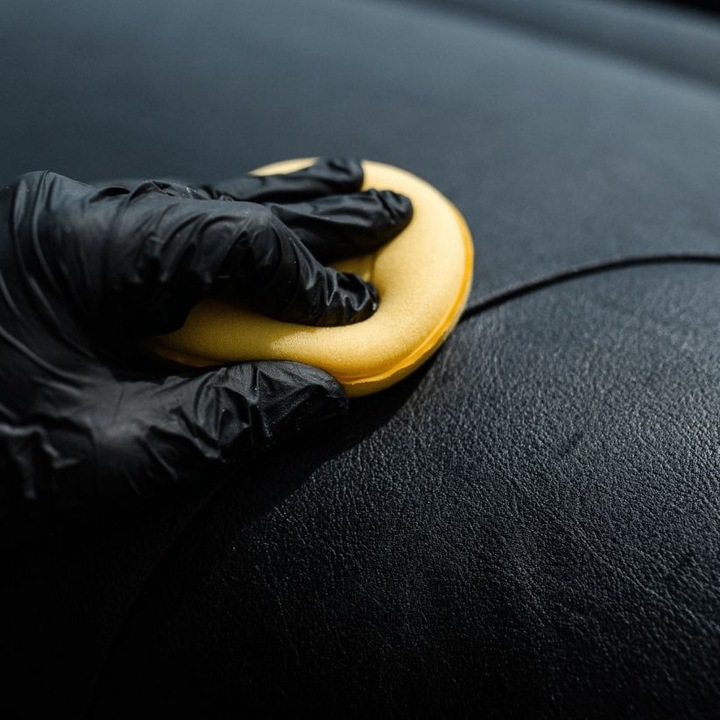 K2 APLIKATOR GĄBKA POLERSKA DO NAKŁADANIA WOSKU DRESSINGÓW