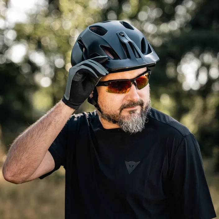 Kask rowerowy Dainese Linea 03 czarny 59-62cm L-XL