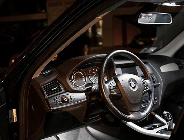 Lampka bagażnika nóg uniwersalne oświetlenie LED AUDI A6 A7 A8 S8