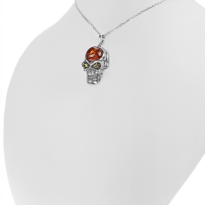 SREBRNY WISIOREK CZASZKA z oryginalny BURSZTYN srebro 925 DLA MĘŻCZYZNY