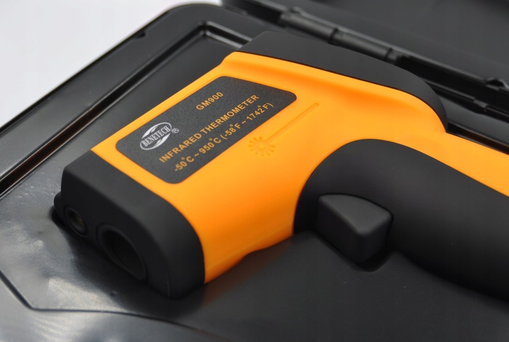 PIROMETR TERMOMETR BEZKONTAKTOWY LASEROWY BEZDOTYKOWY PODCZERWIEŃ -50 +950