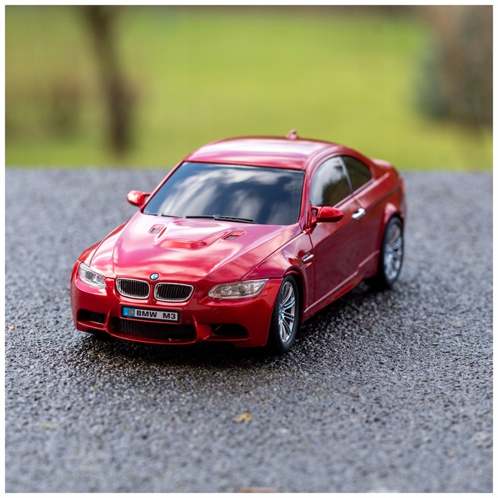 SAMOCHÓD RC AUTO ZDALNIE STEROWANE DLA DZIECI BMW M3 NA PILOTA CZERWONE