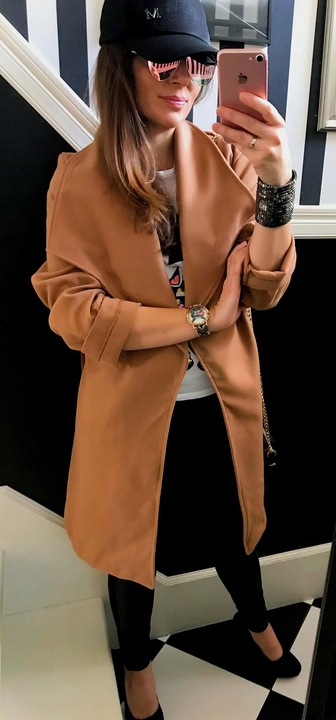 PŁASZCZ blogger KLASYCZNY klapy pasek CZERWONY