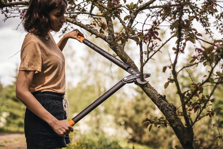 FISKARS POWERGEAR Sekator ogrodowy L78 nożycowy dwuręczny do gałęzi 69cm
