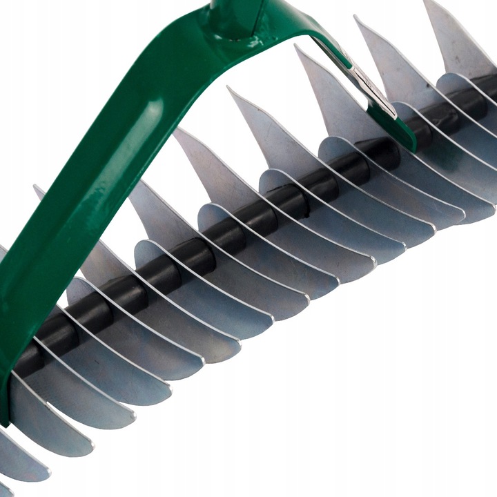 AERATOR WERTYKULATOR OBROTOWY RĘCZNY WAHADŁOWY DO TRAWY TRAWNIKA Z KOLCAMI