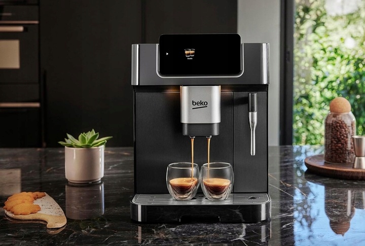 Ekspres ciśnieniowy Beko CEG7302B 1350W 19bar LCD