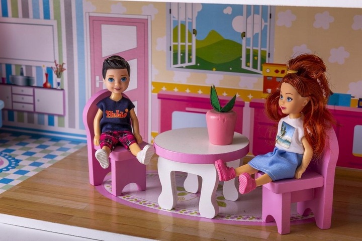 DREWNIANY DOMEK DLA LALEK