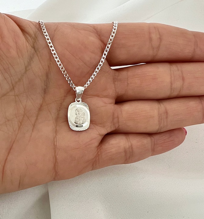 Medalik srebrny i łańcuszek Matka Boska próba 925 na Komunię Chrzest 50 cm