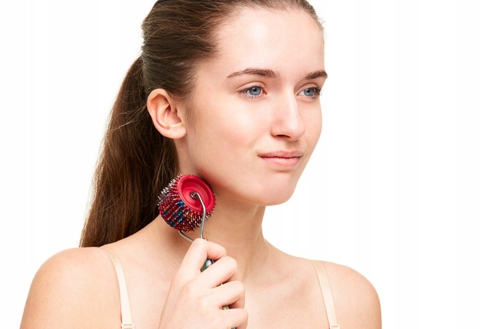 WAŁEK APLIKATOR WIELOIGŁOWY LYAPKO DO TWARZY