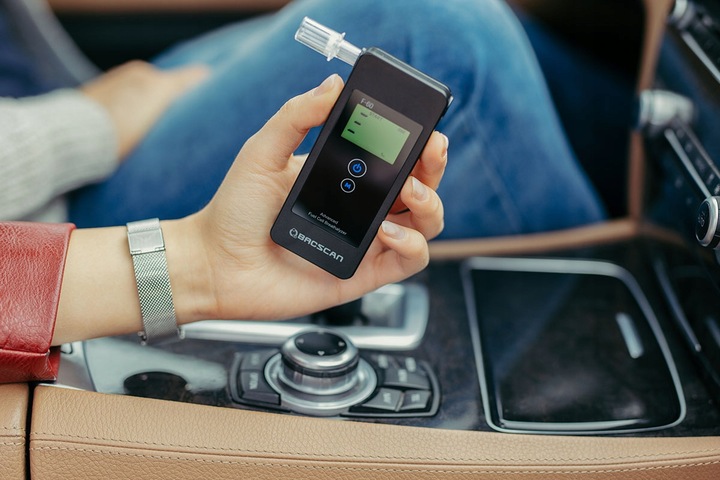 Alkomat BACSCAN F60 + kalibracje + pokrowiec