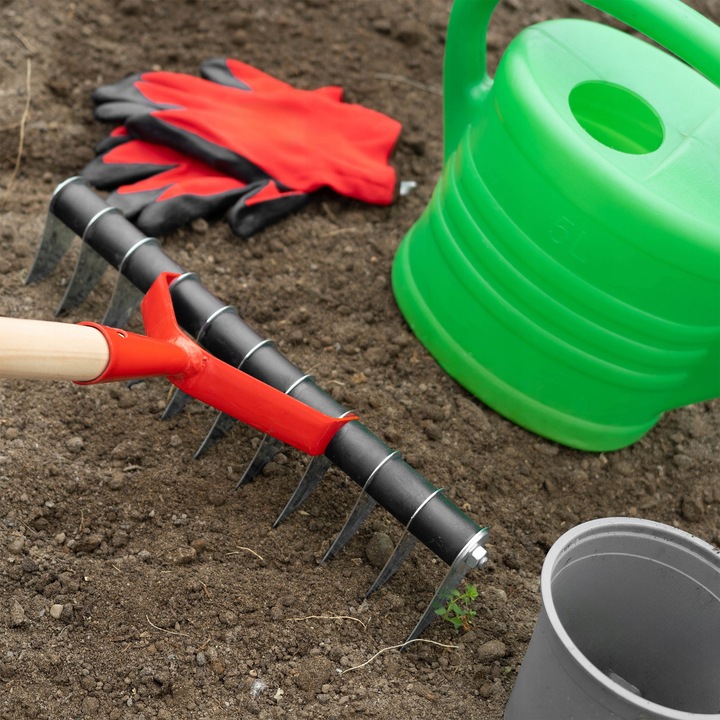 AERATOR RĘCZNY WERTYKULATOR DO TRAWY TRAWNIKA JEDNOSTRONNY TRZONEK AREATOR