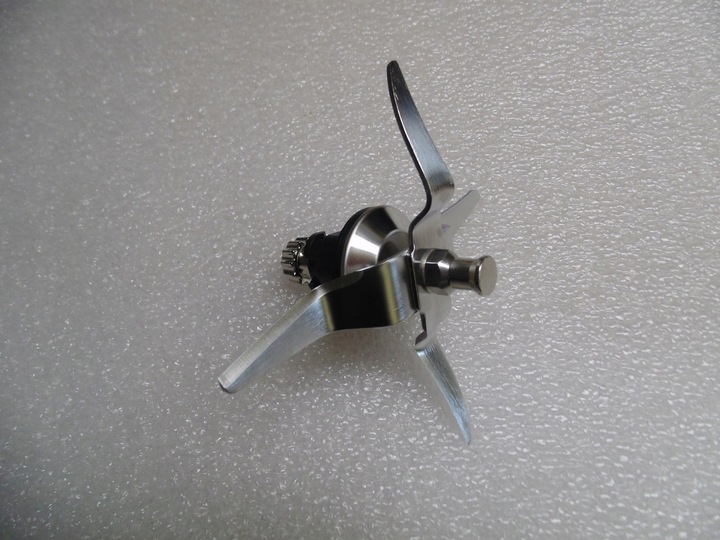 NÓŻ robot kuchenny AMBIANO Quigg KM2017WI CZESCI sam NÓŻ