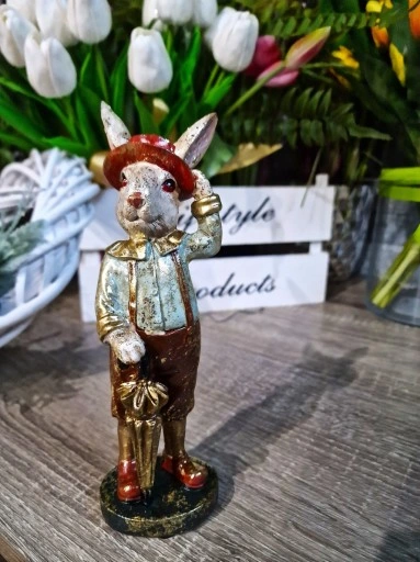 FIGURKA WIELKANOCNY ZAJĄC KRÓLIK Z PARASOLKĄ model III