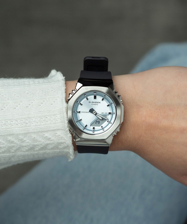 Zegarek damski Casio G-SHOCK Small Classic Casio-GM-S2110-2AER