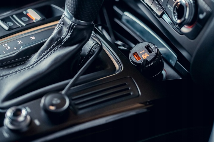 TRANSMITER BLUETOOTH SAMOCHODOWY ŁADOWARKA ZESTAW GŁOŚNOMÓWIĄCY USB QC3.0