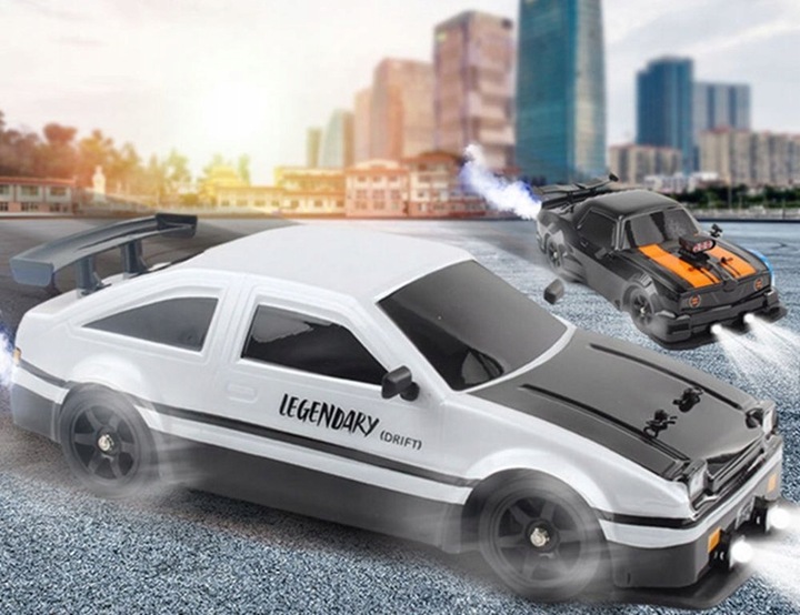 Samochód zdalnie sterowany Duży RC Na Pilot Auto Do Driftu 4x4 Led Dym