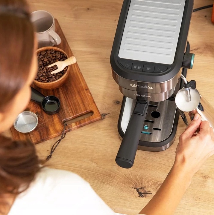 Ekspres Kolbowy Ciśnieniowy Cecotec Cafelizzia 890 Dark 1350W 20bar Czarny