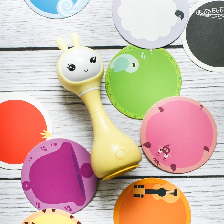 ALILO KRÓLICZEK INTERAKTYWNY SMARTY BUNNY Z MUZYKĄ Żółty R1 Grzechotka