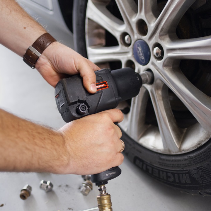 KLUCZ PNEUMATYCZNY 1/2 1450Nm UDAROWY DO KÓŁ KOMPOZYTOWY ORYGINAŁ AEROPRO