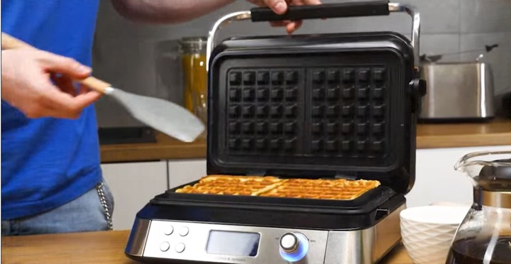 Gofrownica GOTZE & JENSEN DW900