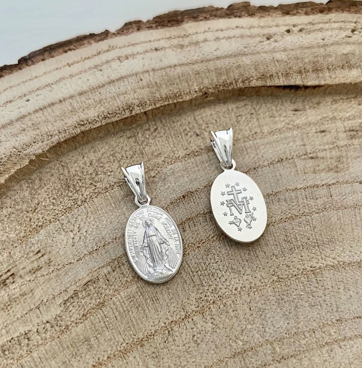Medalik z Matką Boską Cudowna z łańcuszkiem 925 40 cm na święcenie Komunia