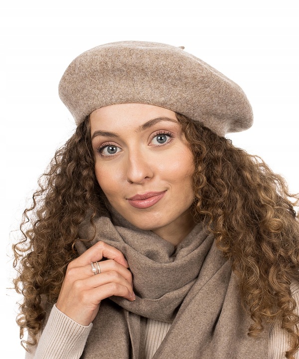 Wełniany Beret Klasyczny Damski Czapka Wełna Antenka Elegancki Beżowy