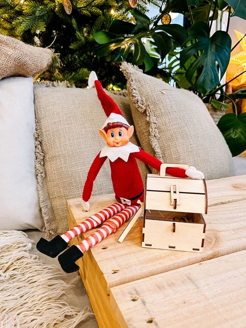 ZESTAW MEBLI DLA ELFA PSOTNIKA ŁÓŻKO SKRZYNIA SANIE DREWNO