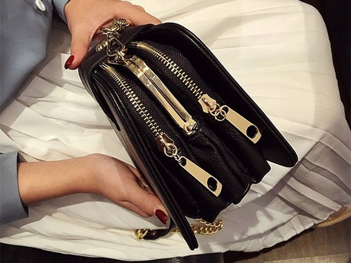 Torebka Damska KUFEREK Czarna Pojemna Elegancka na Łańcuszku Usztywniana