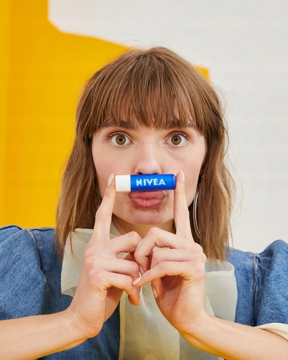 NIVEA Pomadka ochronna do ust Original Care