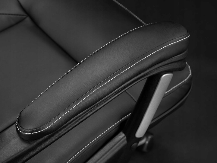 FOTEL BIUROWY STYLOWY SKÓRZANY CZARNY OBROTOWY REGULOWANY