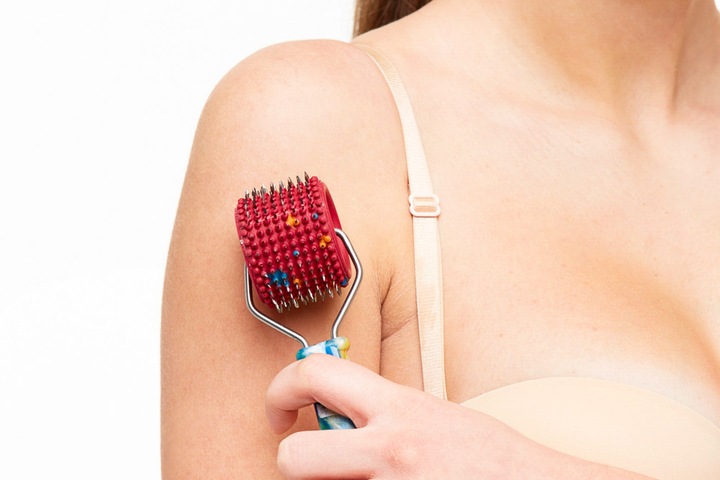 WAŁEK APLIKATOR WIELOIGŁOWY LYAPKO DO TWARZY