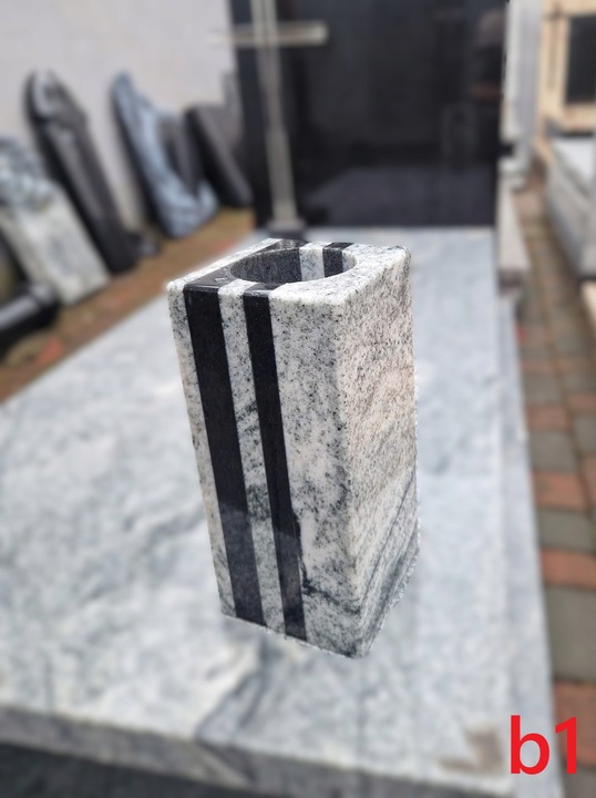 Wazon granitowy. Proste wazony granitowe, nowoczesne