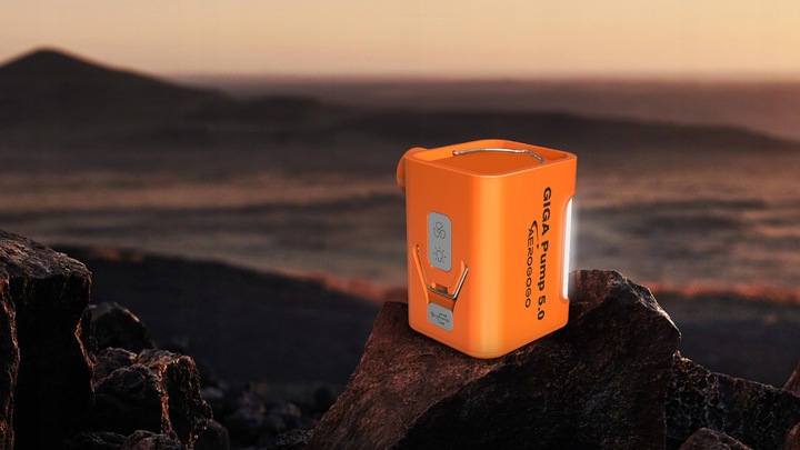 GIGA PUMP 5.0 POMPKA DO MATERCA Z LAMPKĄ 5 końcówek 260l/min 5kPa