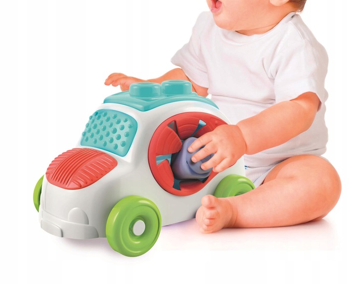 Clemmy. Autko z klockami Clementoni