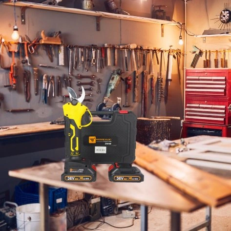 SEKATOR ELEKTRYCZNY AKUMULATOROWY 2X BATERIA 30mm