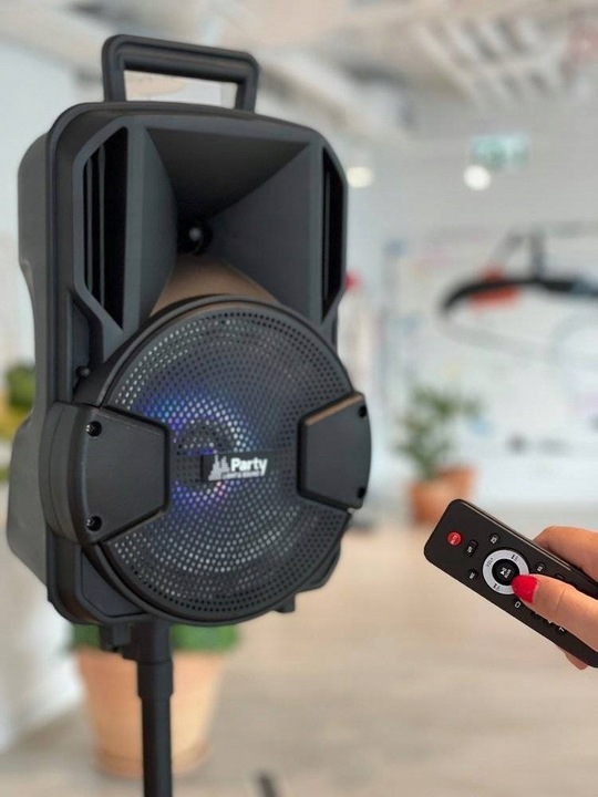 Kolumna BLUETOOTH KARAOKE MIKROFON STATYW PILOT