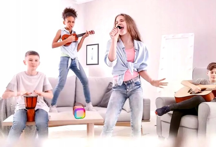 ZESTAW KARAOKE BEZPRZEWODOWY PRZENOŚNY 2x MIKROFON + GŁOŚNIK BLUETOOTH RGB