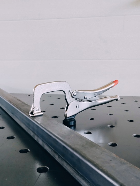 Ścisk spawalniczy Morse’a typu C D16 System 16mm do stołów spawalniczych