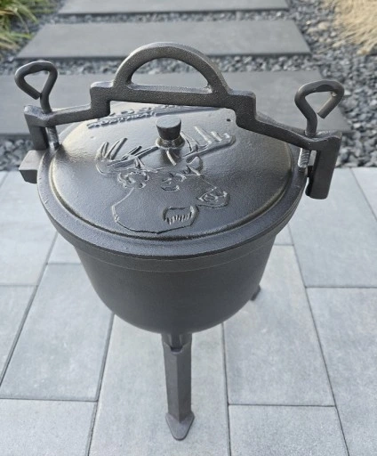 Kociołek żeliwny myśliwski 8 litrów