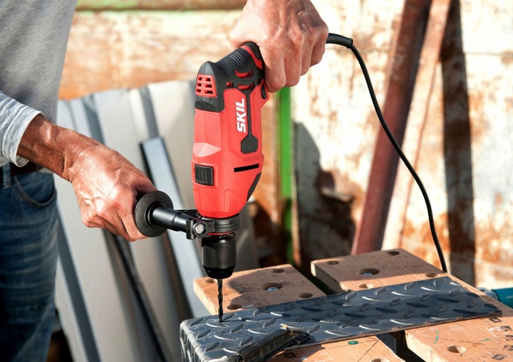 WIERTARKA UDAROWA 710W 6725 SKIL