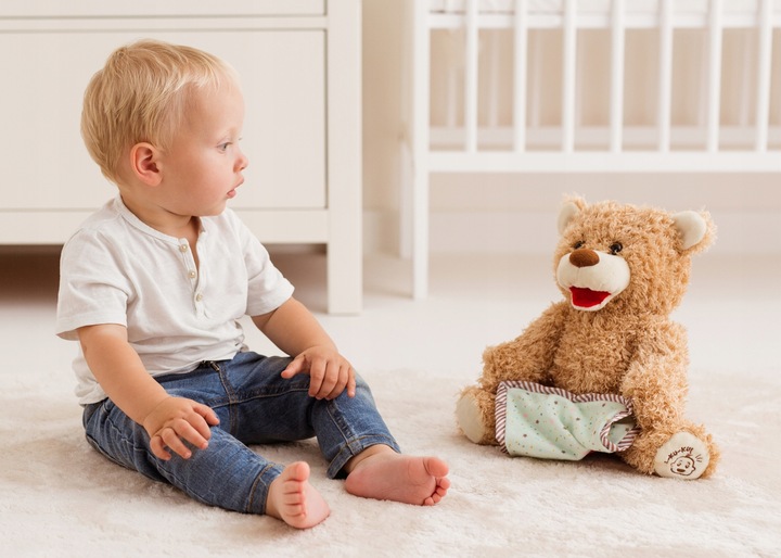 Dumel INTERAKTYWNY MIŚ ZABAWA w A-kuku PLUSZAK ma RUCHOME ŁAPKI i PYSZCZEK