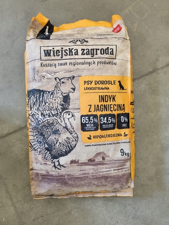 Wiejska Zagroda Karma sucha dla psa INDYK z JAGNIĘCINĄ Średnie rasy M 9kg