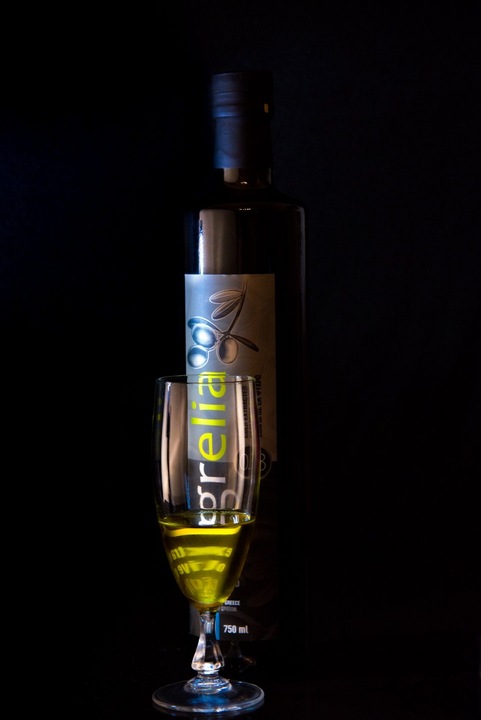 Doskonała oliwa z oliwek Grecka 0,3% Extra Virgin 750 ml. data do 05/26